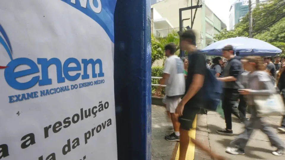 Espelhos das redações do Enem 2024 já estão disponíveis para os candidatos