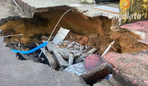 Moradores do Lírio do Vale cobram solução para cratera em via pública