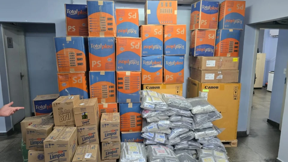 Polícia desmantela quadrilha de clonagem de cartões e recupera produtos avaliados em R$ 150 Mil