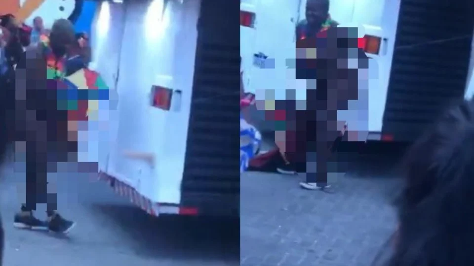 VEJA VÍDEO: folião se empolga e usa brinquedo sexual em bloco de carnaval