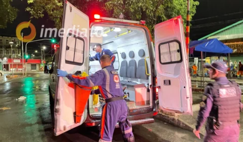 Mulher fica gravemente ferida após ser esfaqueada por homem no Centro de Manaus