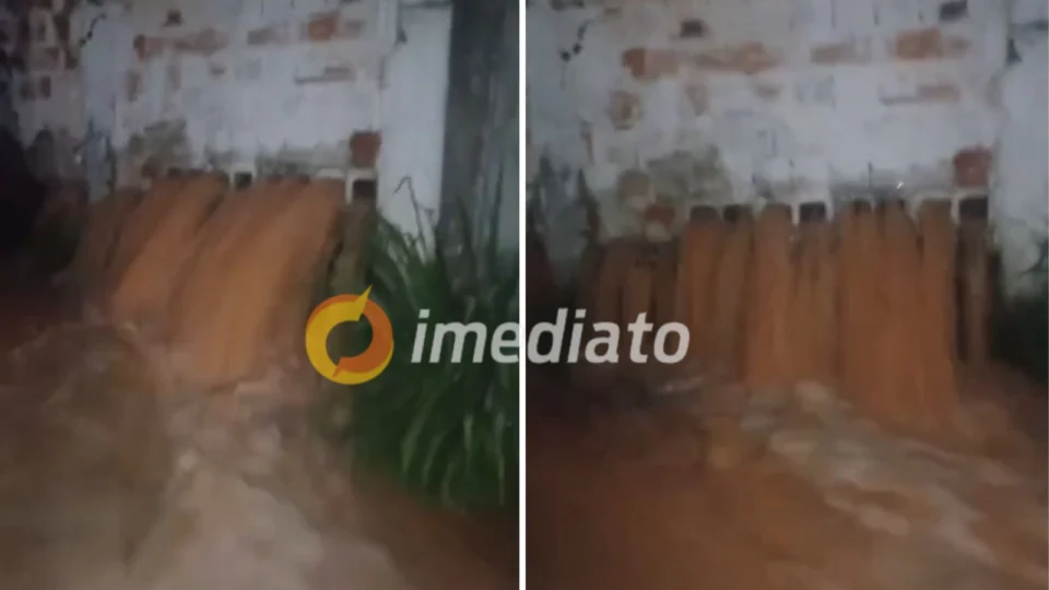 VEJA VÍDEO: oscilação de energia altera pressão de tubulação e causa vazamento na Avenida Coronel Teixeira