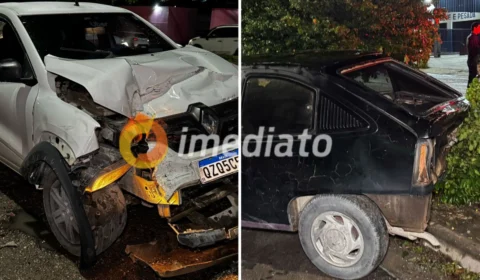 Colisão entre carros deixa veículos destruídos na Avenida Camapuã, em Manaus