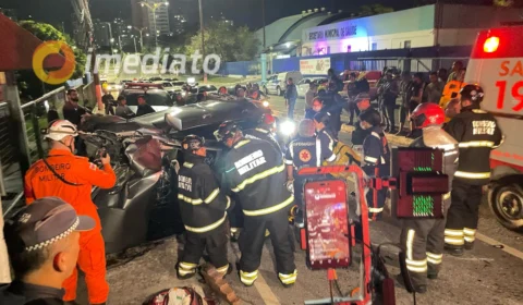 Suspeitos ficam gravemente feridos após capotamento durante tentativa de fuga em Manaus