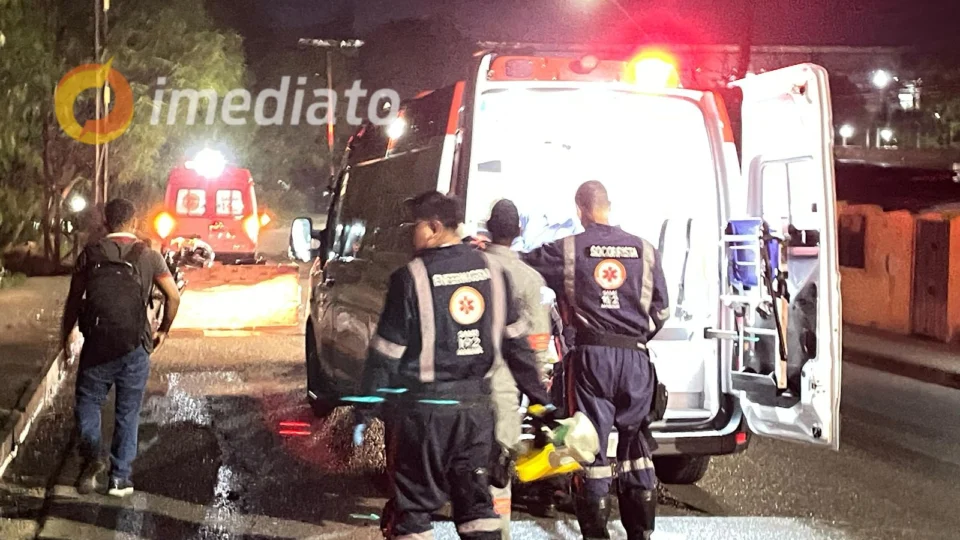 Motociclista fica ferido após acidente causado por buracos no Parque Mauá