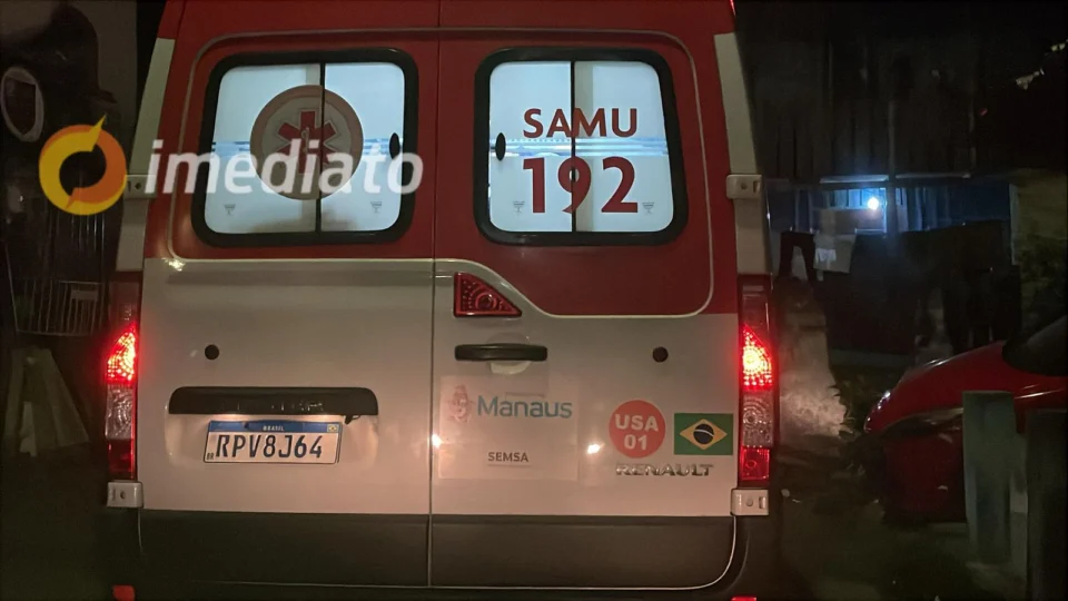 Homem cai do 2º andar de prédio e fica gravemente ferido no bairro Japiim