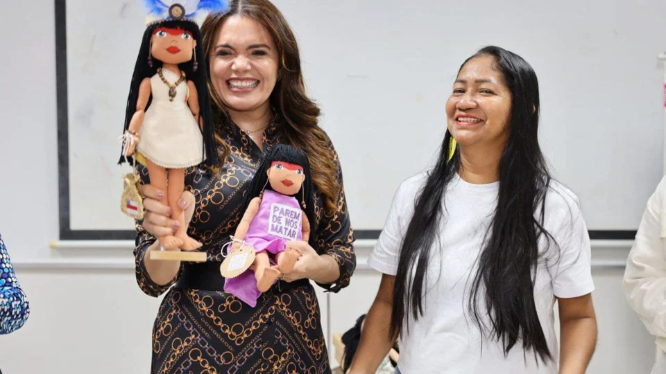 Procuradoria da Mulher da ALEAM apoia empoderamento feminino e realiza curso Bonecaria da Amazônia