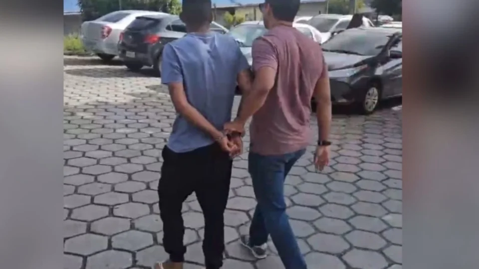 Polícia Civil prende homem condenado a 9 anos de prisão por roubo em Manaus