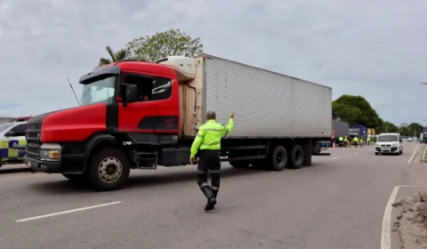 Operação ‘Carga Pesada’ reforça segurança e combate irregularidades no trânsito de Manaus