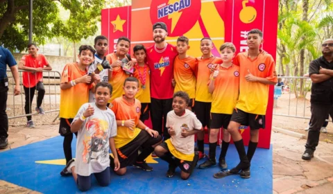 Fred Bruno marca presença na Liga Esportiva NESCAU® em Manaus para inspirar jovens atletas
