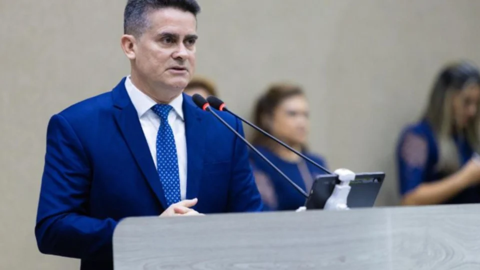 David Almeida perde ação judicial contra Maria do Carmo por danos morais e materiais
