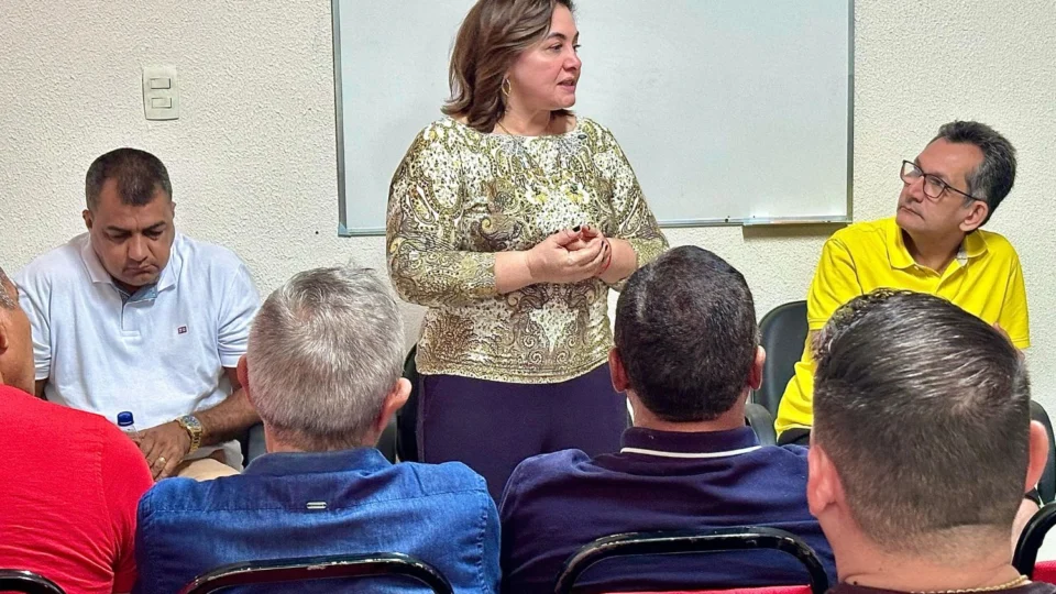Maria do Carmo fala sobre futuro do Amazonas com associação de líderes do interior