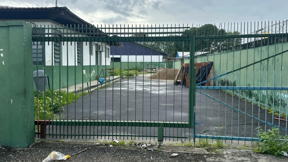 Obras do CRAS do Conjunto Osvaldo Frota estão paradas desde dezembro de 2024