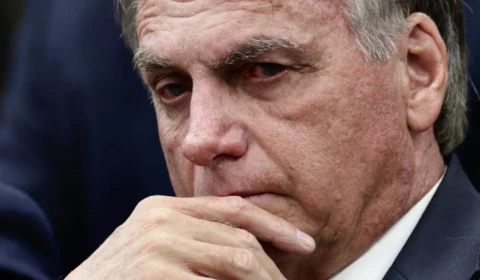 STF forma maioria para tornar Bolsonaro e outros sete réus por causa do 8 de janeiro