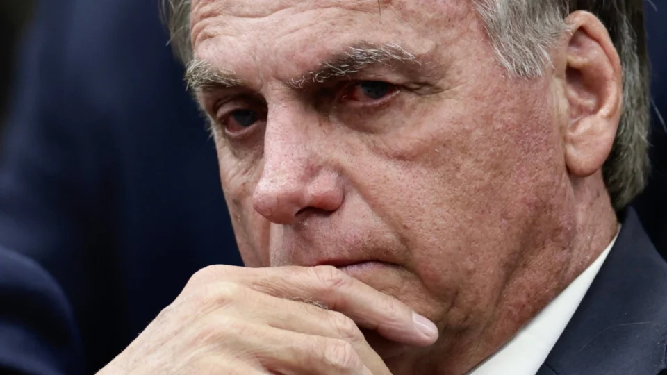 STF forma maioria para tornar Bolsonaro e outros sete réus por causa do 8 de janeiro