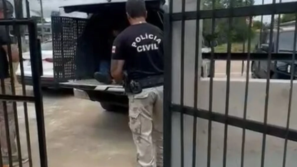 Homem é preso após tentar matar jovem com facadas no Amazonas