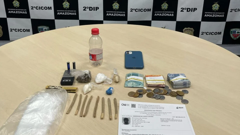 Homem é preso por tráfico de drogas em feira no bairro Educandos