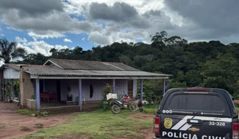 Homem é preso por ameaçar vizinhos com arma de fogo em disputa de terras em Apuí