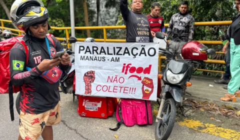 Entregadores do iFood realizam greve nacional e reivindicam melhores taxas em Manaus