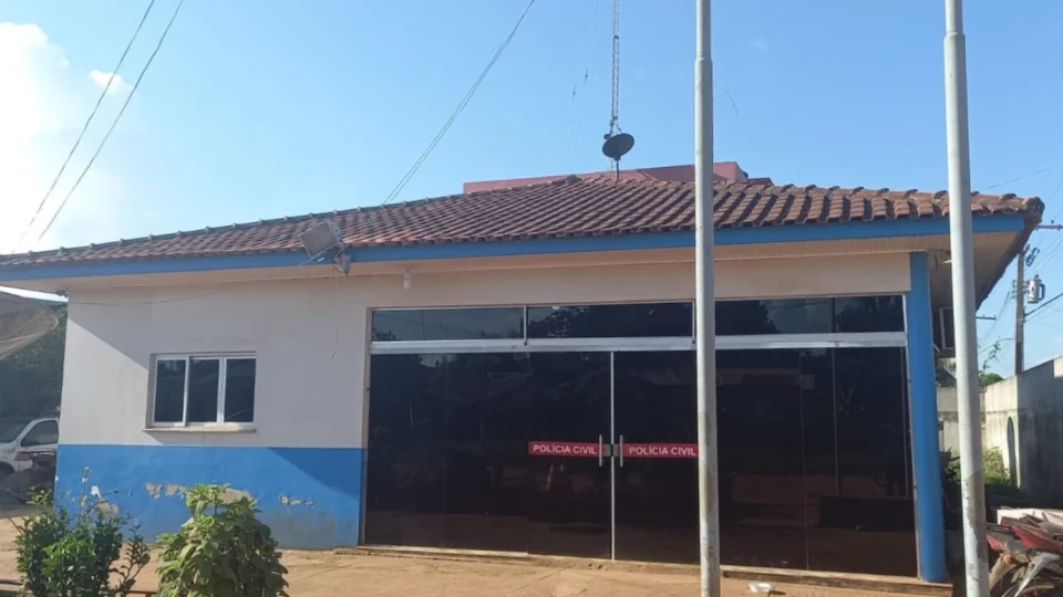 Polícia prende homem por abusar da enteada de 15 anos em Boca do Acre