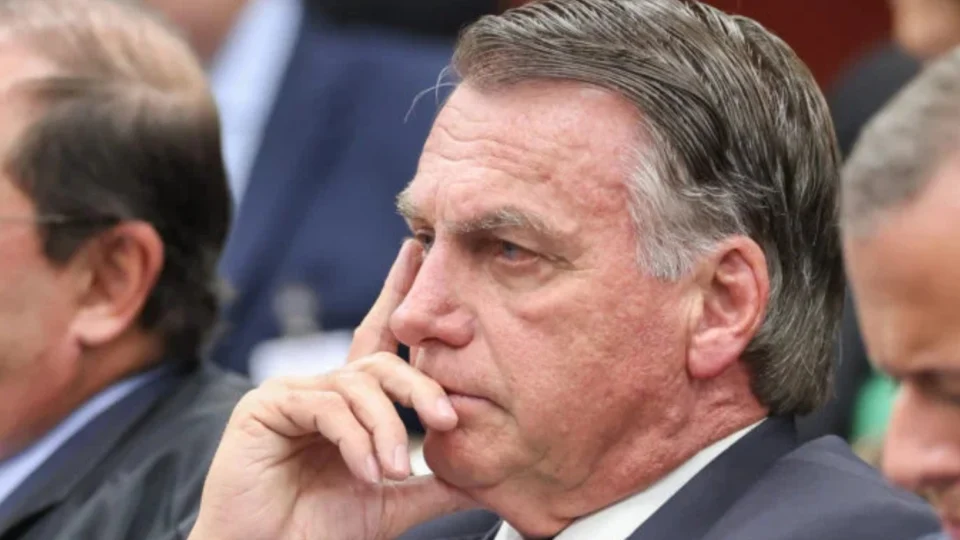 Bolsonaro se Defende: ‘Não Articulei Golpe de Estado’