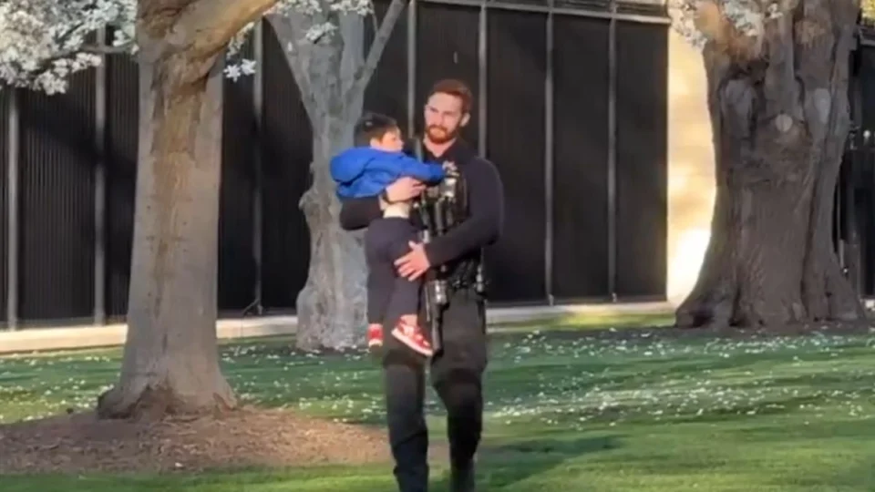 VEJA VÍDEO: criança invade Casa Branca e é interceptada pelo Serviço Secreto