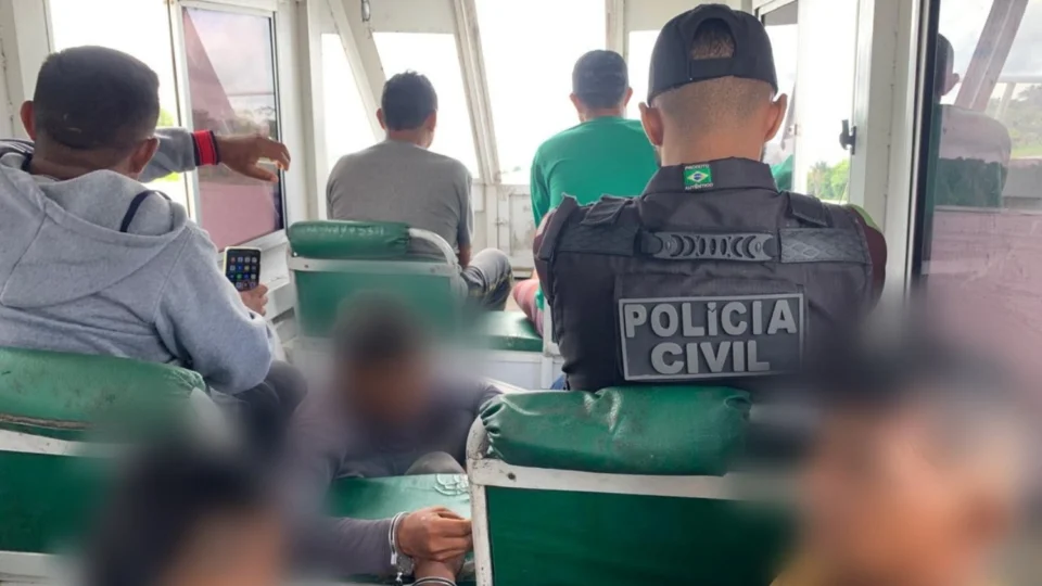 Polícia Civil prende dois homens em flagrante por estupro e feminicídio de indígena em Eirunepé