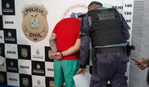 Matador de facção é preso enquanto assistia a jogo em bar de Manaus