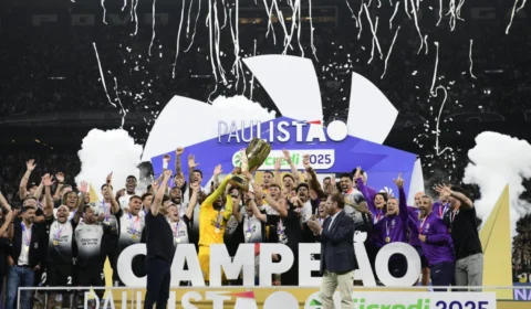 Corinthians bate Palmeiras e é campeão paulista de 2025
