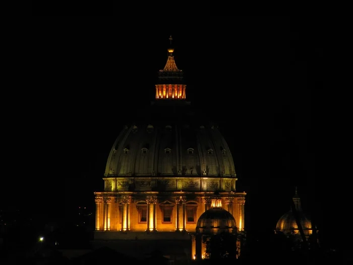 Após morte de papa Francisco, Igreja Católica prepara eleição do novo pontífice