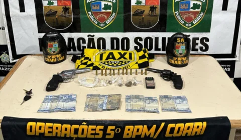 Polícia prende trio por porte ilegal de arma e tráfico de drogas em Coari