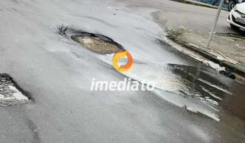 Buracos, alagamentos e vazamento de água preocupam moradores do Jorge Teixeira, na Zona Leste de Manaus