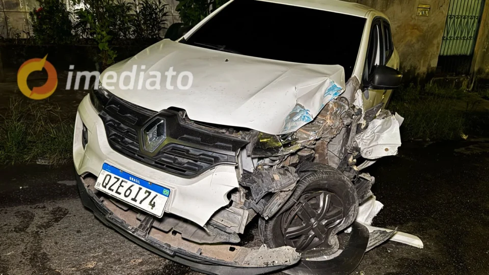 VEJA VÍDEO: colisão entre carro e ônibus deixa dois feridos no bairro Novo Israel