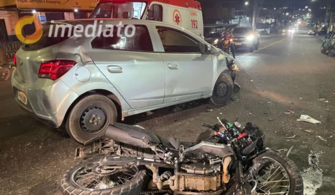 Colisão entre carro e moto deixa motociclista ferido no bairro Cachoeirinha, em Manaus
