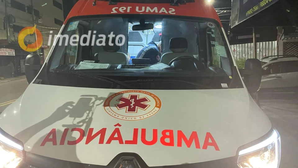 Pedestre é atropelado e motorista foge sem prestar socorro na Avenida Tefé, em Manaus