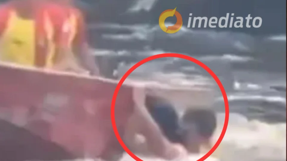 VEJA VÍDEO: mulher é resgatada após ser arrastada por correnteza em Cachoeira no Amazonas