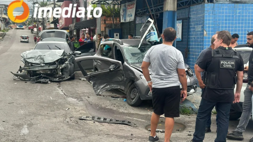 Quadrilha do Sandero é desarticulada após perseguição e troca de placas; um homem foi preso em Manaus