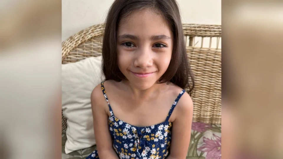 Menina de 7 anos com diabetes tipo 1 precisa de cirurgia urgente nos olhos e mobiliza campanha solidária