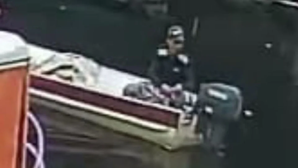 Furto de Bote é Registrado na Marina do Davi em plena luz do dia