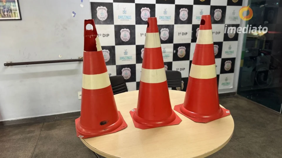 Dois homens são detidos após “brincadeira” com cones durante corrida Tiradentes em Manaus