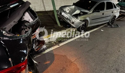 Motorista embriagado causa acidente ao colidir na traseira de carro na Avenida Constantino Nery em Manaus