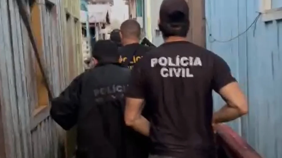 Polícia Civil prende dois homens por crimes sexuais e violência doméstica no Amazonas