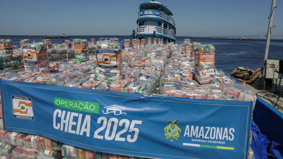 Mais de 23 mil famílias são afetadas pelas cheias dos rios no Amazonas