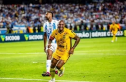 Sassá deixa o Amazonas FC e é anunciado como reforço do Criciúma