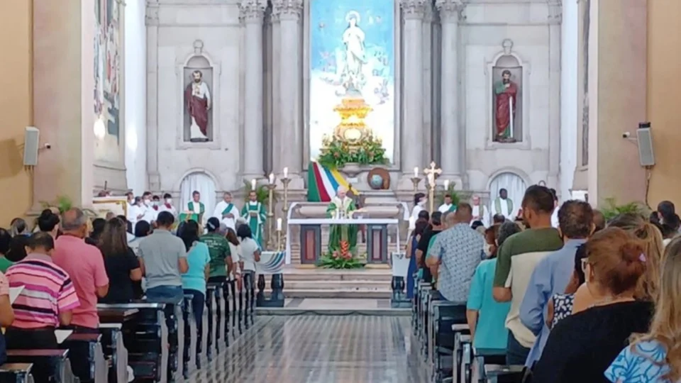 Catedral de Manaus celebra Missa de Páscoa neste domingo (20)