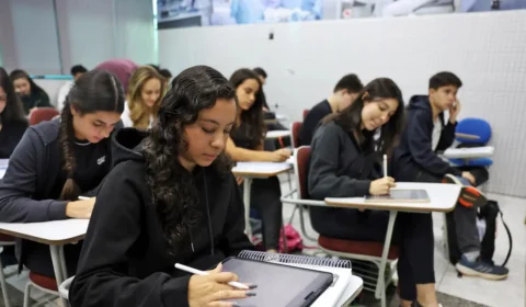 Prazo para pedir isenção da taxa de inscrição do Enem termina às 23h59