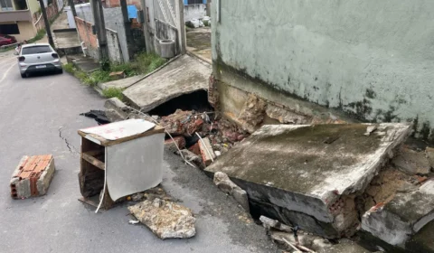 Morador de Cidade Nova Enfrenta Cratera em Residência e Solicita Soluções