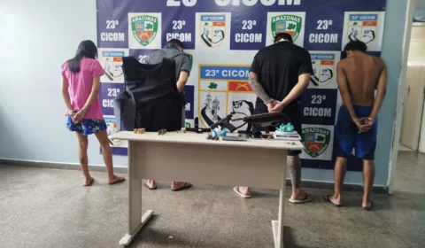 Quarteto é preso com armas e drogas pela PMAM em operação no Bairro da União