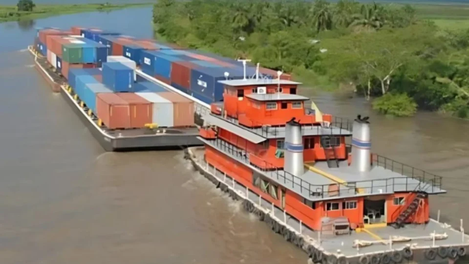 Criminosos usam drones para monitorar e atacar balsas de combustível nos rios do Amazonas