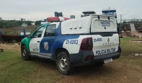 Corpo em decomposição é encontrado com marcas de violência em igarapé na zona Sul de Manaus